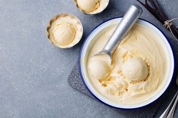 Homemade vanilla caramel ice cream in vintage bowl