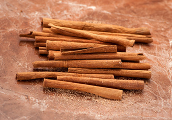 Cinnamon sticks and powder