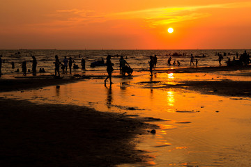 Naklejka premium sunset at Bangsean beach,Chonburi,Thailand