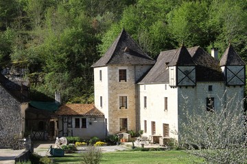 Fototapeta na wymiar ancien manoir en Dordogne, Périgord