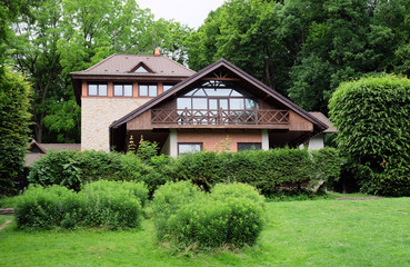 Private house in a Peaceful Garden