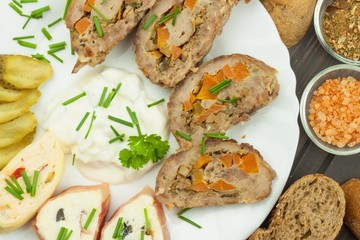 Baked roll with minced meat, cheese rolls and mayonnaise. Homework refreshments at the party.
