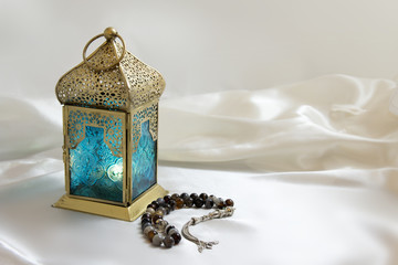 Stylish Lantern with Rasory