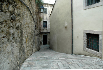 Gérone , Catalogne, Espagne, une ruelle de la vieille ville