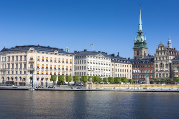 Fototapeta premium Scenic panorama of the Old Town (Gamla Stan) pier architecture i