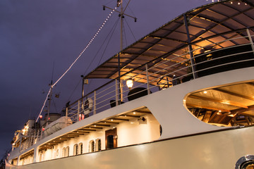 Barco en puerto de Málaga