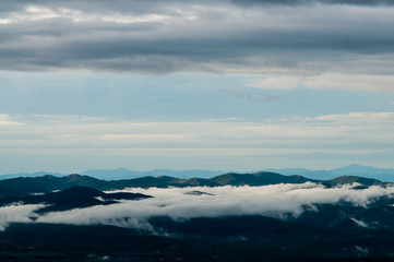 Obraz premium Soft focus of fog and cloud on the mountain.background
