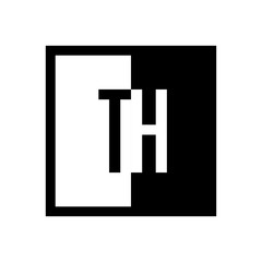 initial square half logo © liarocer