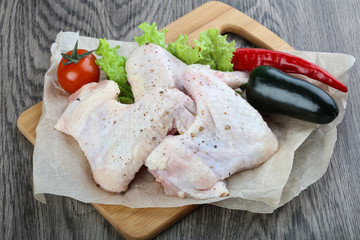 Raw chicken wings
