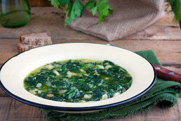 soup of spinach and peas