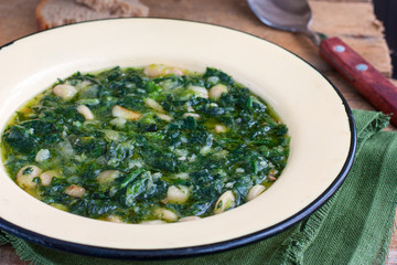 soup of spinach and peas