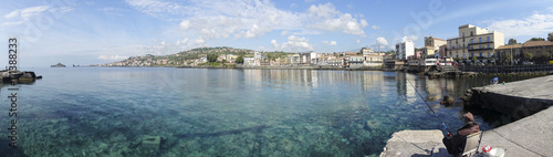 500_F_111388233_MVHGPMXDv9HLpqD8RHZd40tgKL7f64LJ.jpg