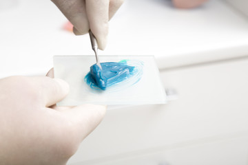 Repair of the upper jaw prosthesis insertion