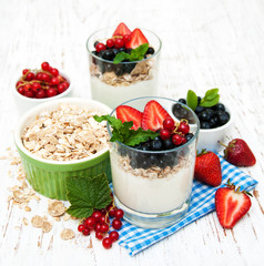 Yogurt with fresh berries