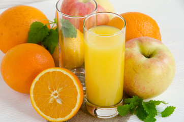 orange juice with fruits