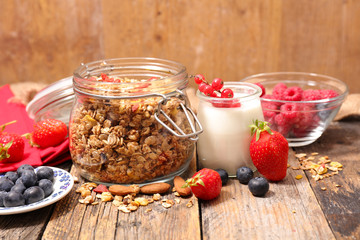 homemade granola with yogurt and berry