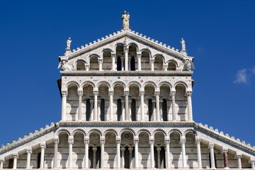 Fototapeta na wymiar Facade of Santa Maria Assunta cathedral in Pisa