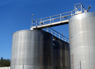 Passage sur les cuves