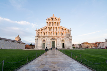 Fototapeta na wymiar View of the Cathedral of Pisa in the world famous 