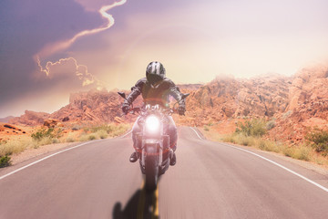 Motorrad in der Wüste