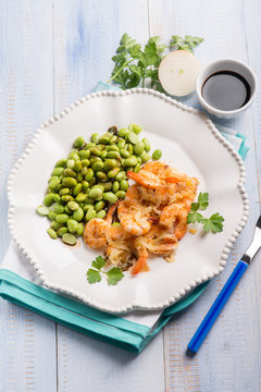 shrimp with edamame beans and soy sauce