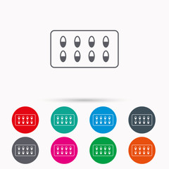 Medical capsules icon. Medicine drugs sign.