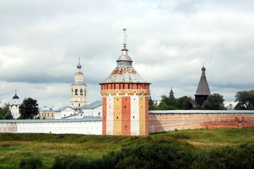 Fototapeta na wymiar Spaso-Prilutsky monastery in Vologda, Russia 