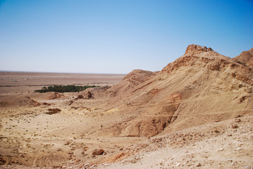 Fototapeta na wymiar view of mountain oasis Chebika, Sahara desert, Tunisia, Africa