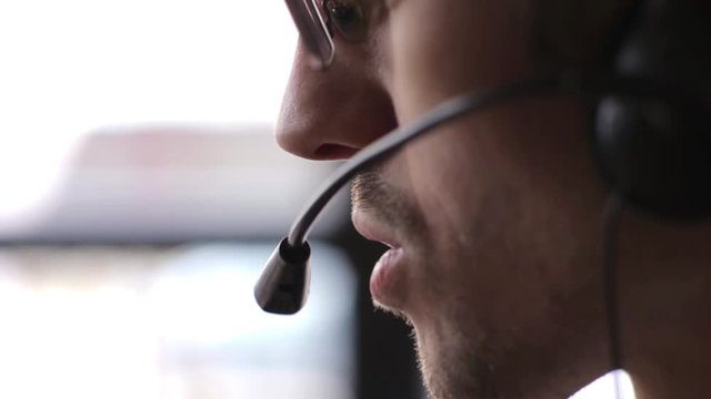 Call-Center Worker