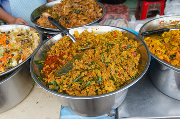 Stir Fried chicken with yellow curry paste