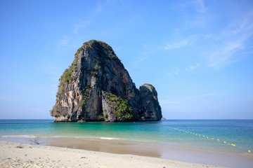 Fototapeta na wymiar lonely rock island in the beach Phra Nang in Krabi, Thailand