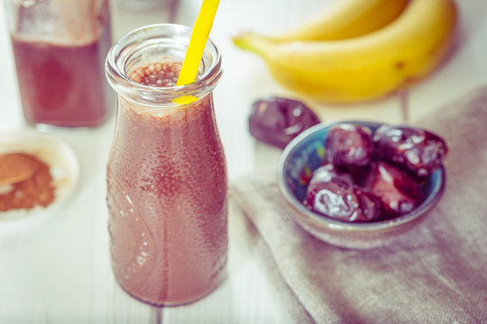 Healthy Paleo Dairy-Free Chocolate-Banana Smoothie with Figs, All Natural Ingredience