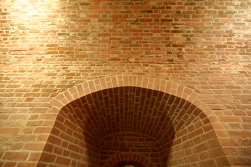 Arch between the rooms of the refractory bricks in the ancient temple