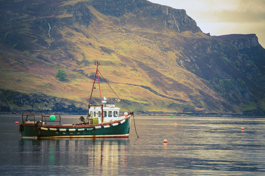 Fototapeta Scottish Highlands - Skye Island - Portree
