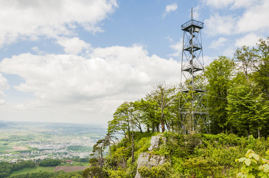 Gempen, Dorf, Gempenturm, Gempenplateau, Turm, Aussichtspunkt, Aussichtsturm, Wanderweg, Baselbiet, Fr&uuml;hling, Sommer, Schweiz