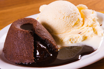 Patit Gateau with Ice Cream