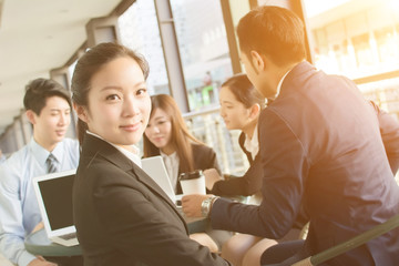Obraz premium Business people discuss