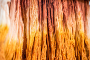 Dyeing silk, Using traditional natural materials, Raw multicolor