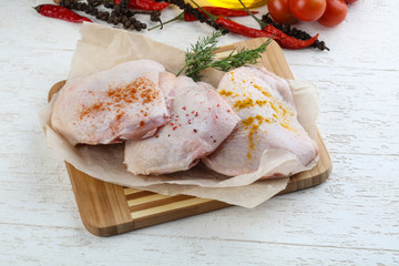 Raw chicken thights
