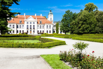 Fototapeta na wymiar Kozlowski Palace with garden, Lublin Voivodeship, Poland