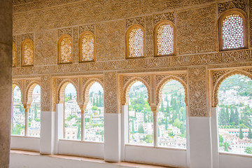 Wall decorated with Islamic ornaments, inside Alhambra Palace - Spain - obrazy, fototapety, plakaty