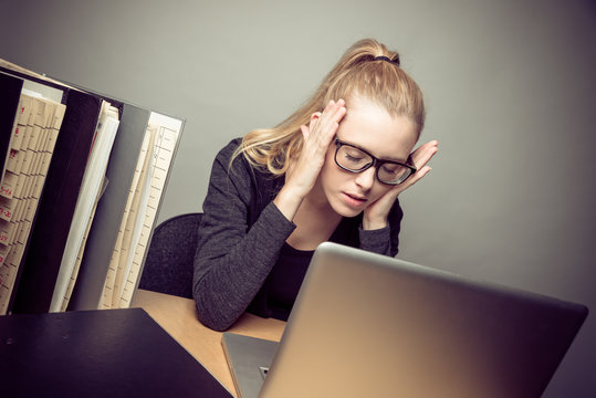 Studentin im Stress