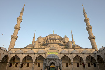 Fototapeta na wymiar Sultan Ahmed Camii, Mezquita Azul, Estambul, Turquía.