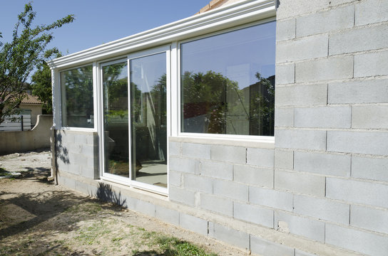 v&eacute;randa en chantier d'une maison