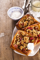 Rhubarb pies with oatmeal streusel