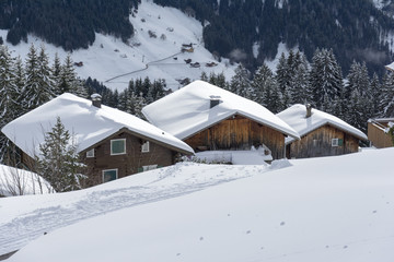 Österreich, Vorarlberg, Montafon, Silbertal, Häuser auf dem Kr