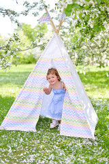 little girl in a wigwam  © avikki