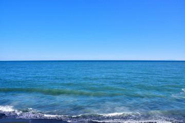 西湘海岸の美しい水平線