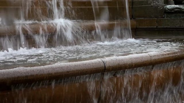 Cascata in una fontana a Philadelphia, Pennsylvania, USA