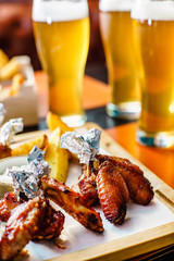bbq buffalo wings with beer